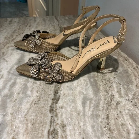 Betsy Johnson Elegant Gold Strappy Heels with Floral Accents - Picture 6 of 7
